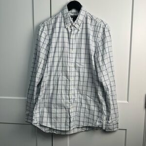 Michael Kors Men’s White with Blue Stripe Button Down Shirt Size Medium